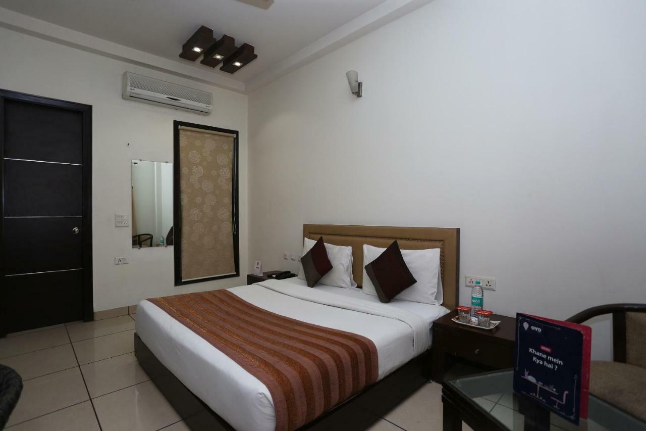 Capital O 1391 Hotel Pushpa Vilas Ghaziabad Ngoại thất bức ảnh